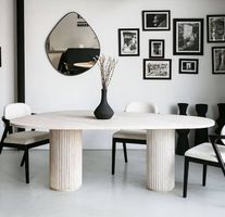 Splendide table Traverin neuve 