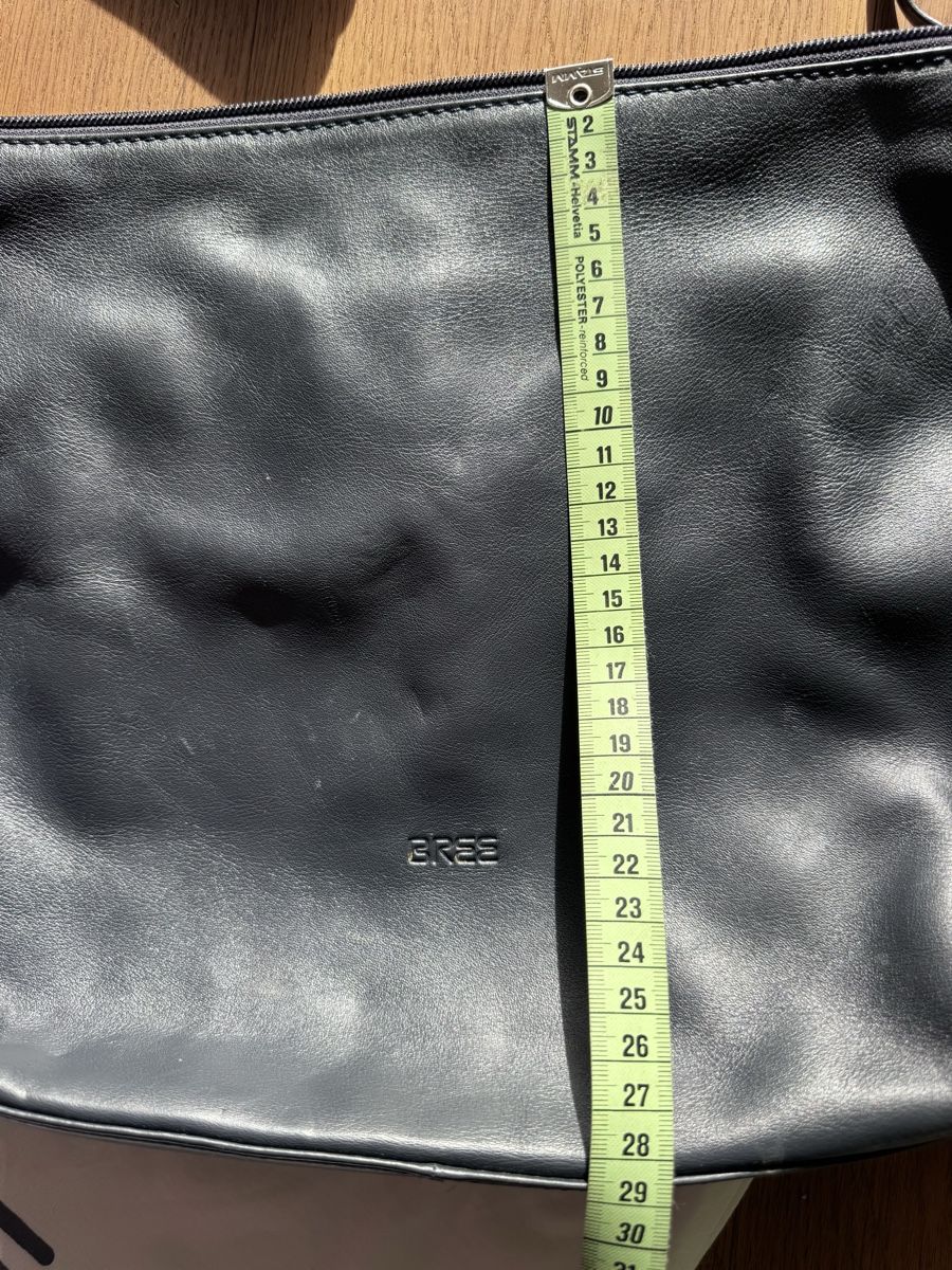 Bree Borse da donna: BREE Ledertasche dunkelblau – Usato da Kehrsatz venduto da Adrenalina1 2