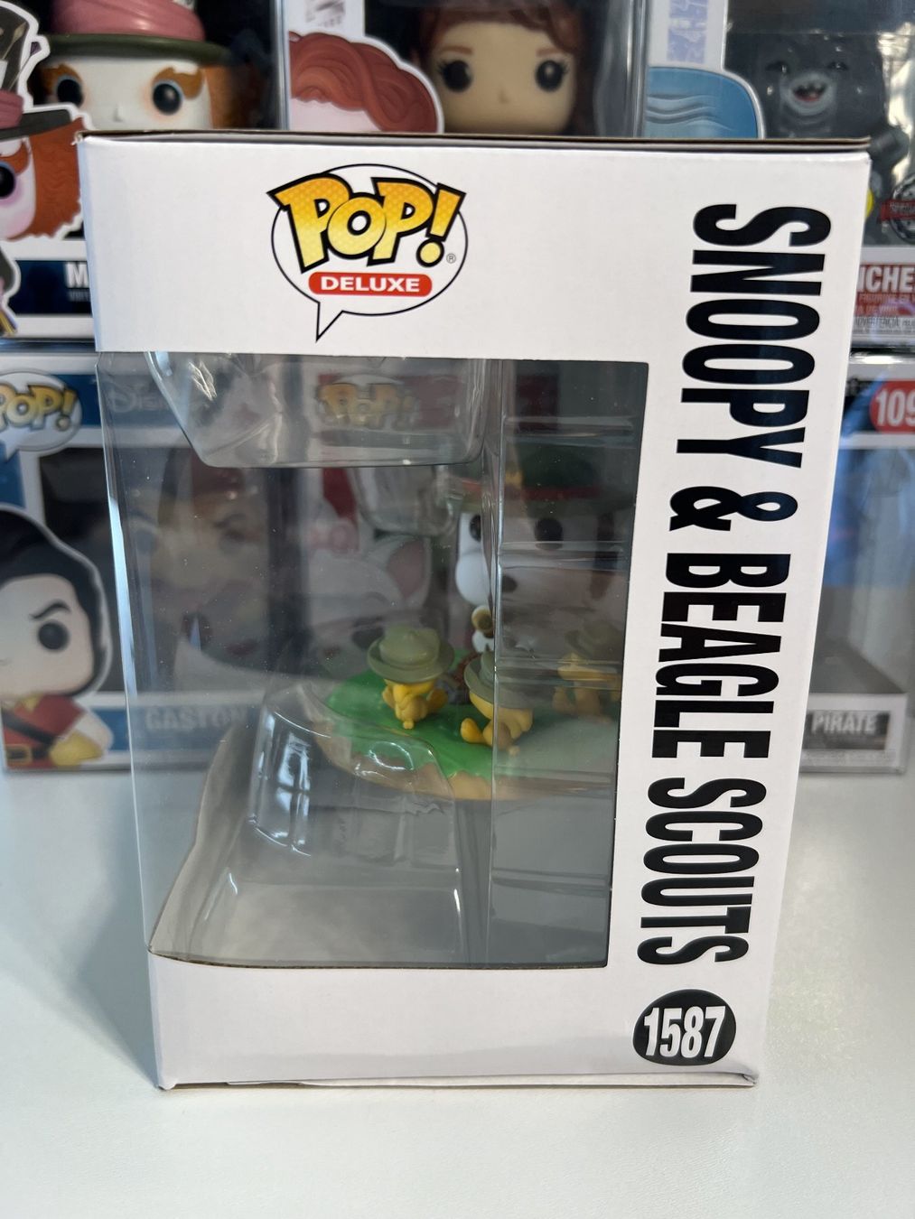 Funko Statuette: Funko POP! Deluxe Peanuts Snoopy & Beagle Scouts – Nuovo e nell'imballaggio originale da Le Mouret venduto da perfectbijou 3