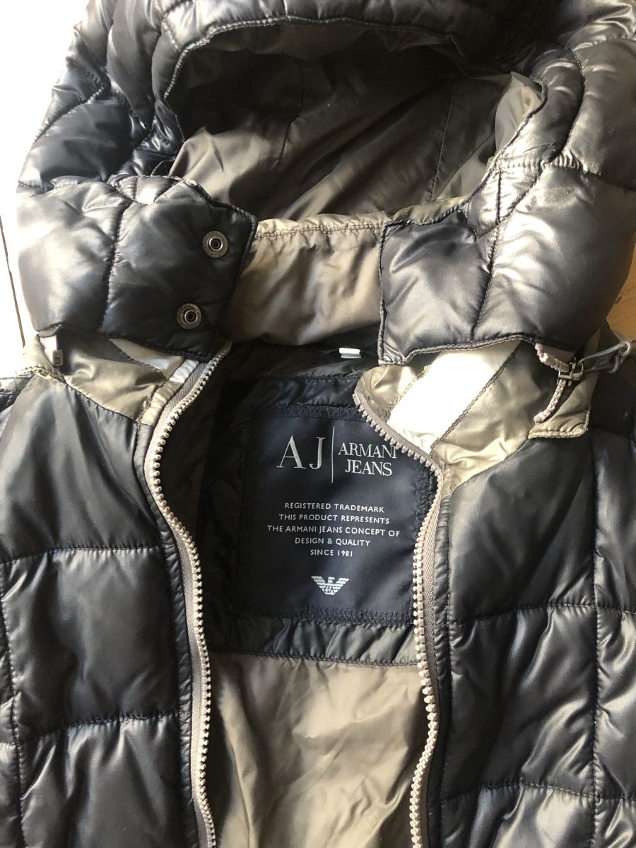 Armani Jacken: Rare Armani Pufferjacket Daunenjacke Y2K – Gebraucht aus Zürich von yas_alam 1