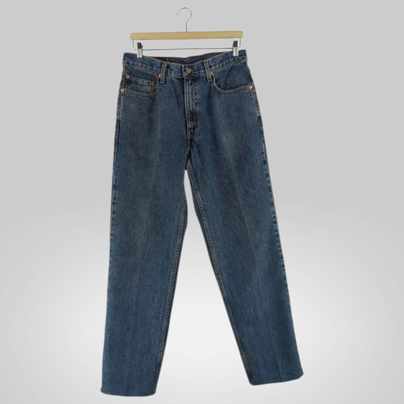 Levi's Jeans: Levi's 551 W34 L32 – Usato da Le Locle venduto da Threads_CH