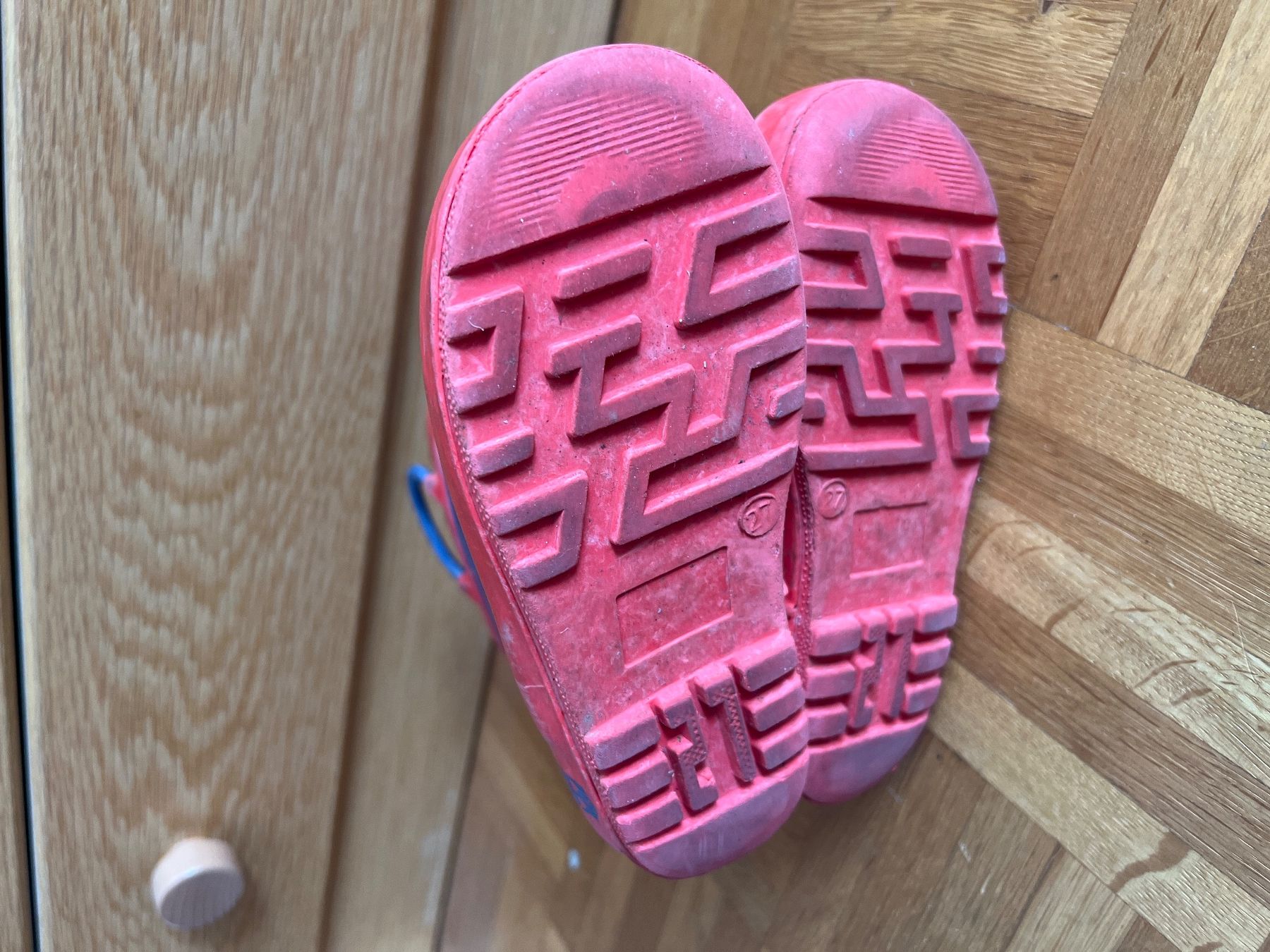 Scarpe per ragazzi: Gummistiefel Kinder Transformers Grösse 27 – Usato da Basel venduto da friceberg2 2