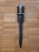 Schweizer Bajonett mit Scheide & Lederfrosch