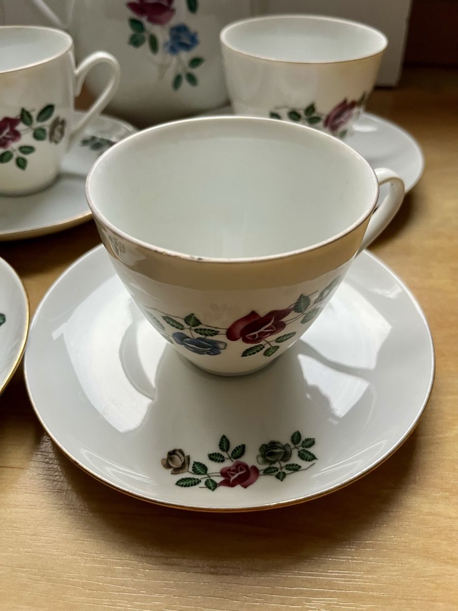 Set di piatti: Vintage-Teeservice mit Blumenmotiv – Usato da Zürich venduto da BBET2025 3