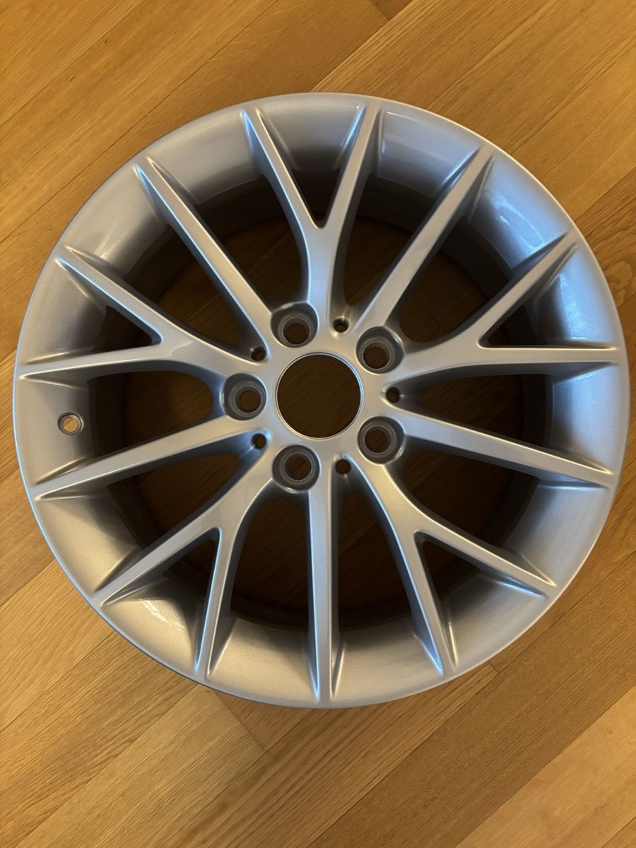 BMW Cerchioni: BMW Leichtmetallfelge 7.0Jx17 – Nuovo e nell'imballaggio originale da Reinach BL venduto da Luchim