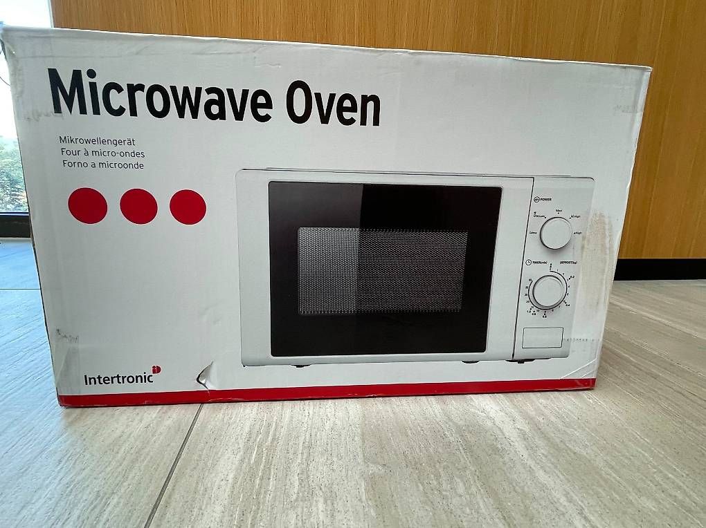 Forni: Micro-ondes en état neuf – Nuovo e nell'imballaggio originale da Geneve venduto da thauer 1