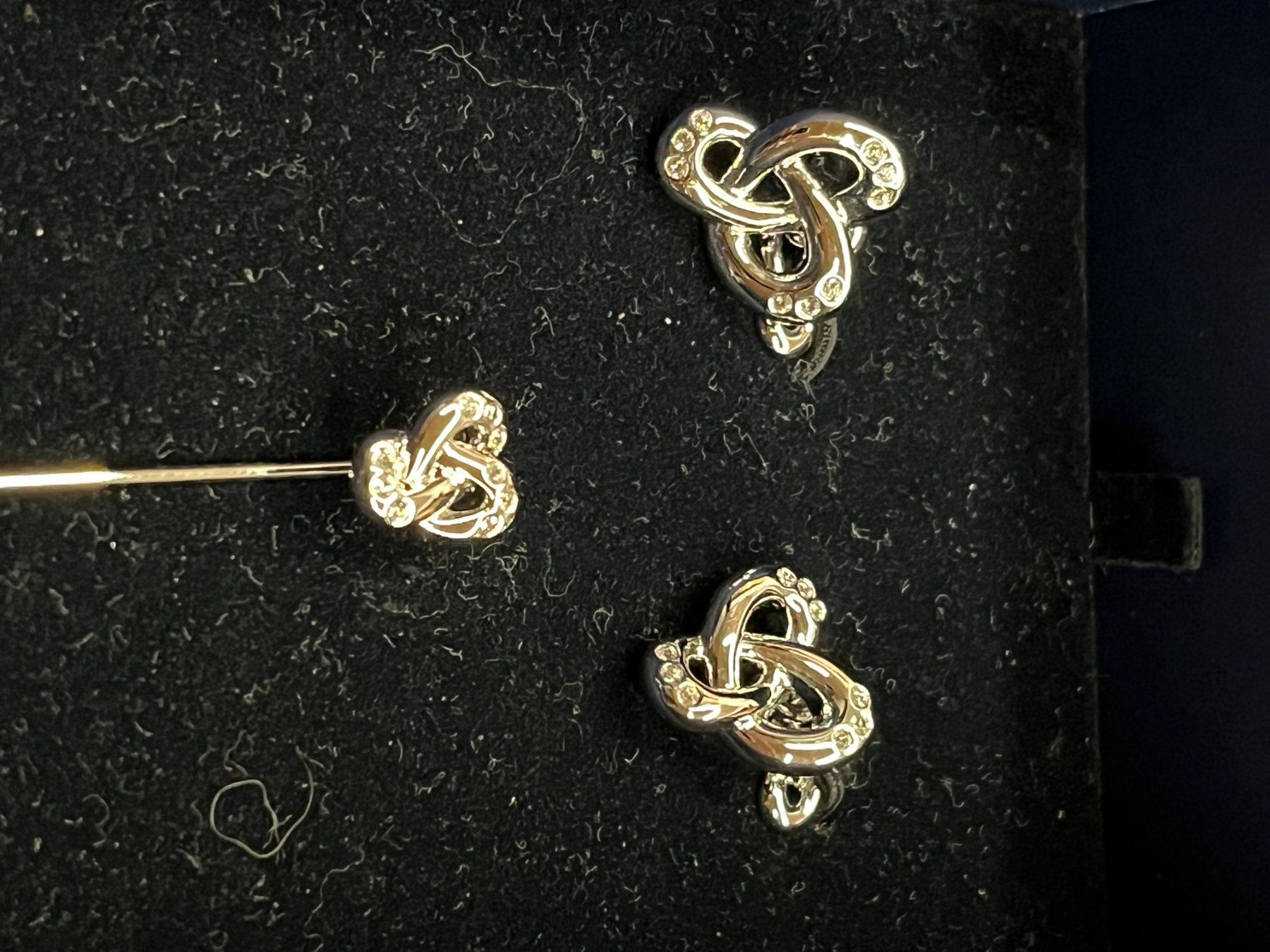 Swarovski Altri gioielli: Anzug Set Swarovski – Usato da Bettwiesen venduto da wicking27 1