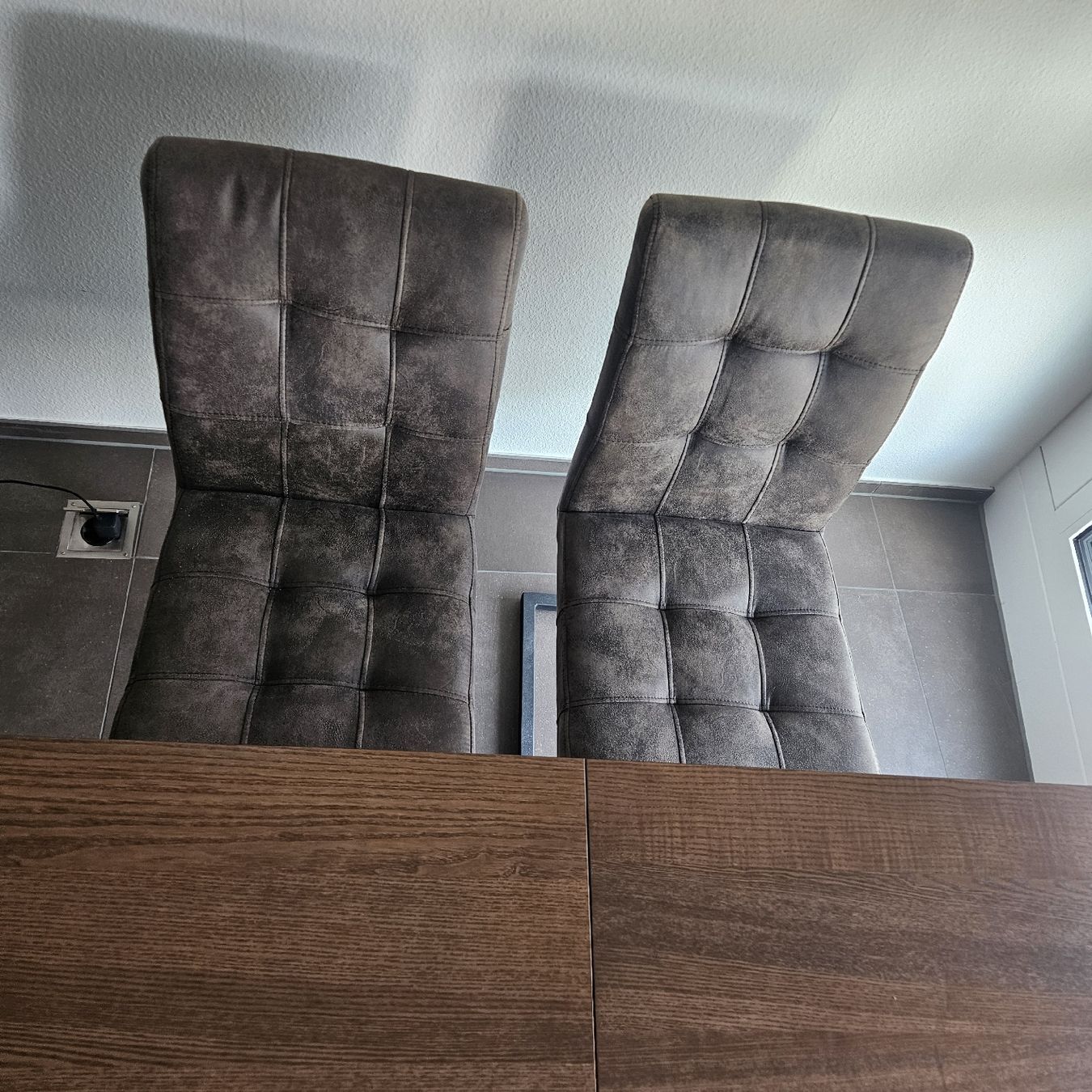 Ikea Set de table et chaises: Tisch + Bank + 3 Stühle – D'occasion à Liestal par TheWeedonTour 1