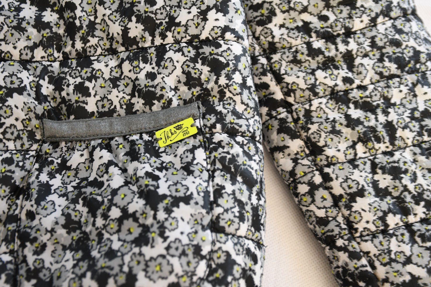IKKS Jacken & Mäntel: Jacke, Schal von IKKS gr. 140 – Gebraucht aus Nuglar von Korsika2 3