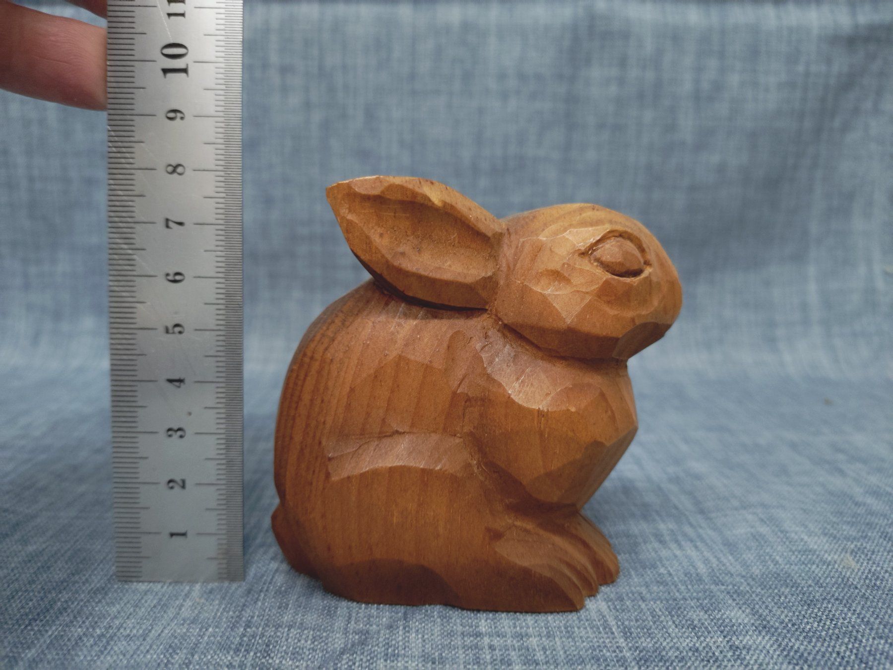 Statuette: Holz Hase, geschnitzt. – Nuovo (secondo la descrizione) da Diessbach b. Büren venduto da Crocharry 3