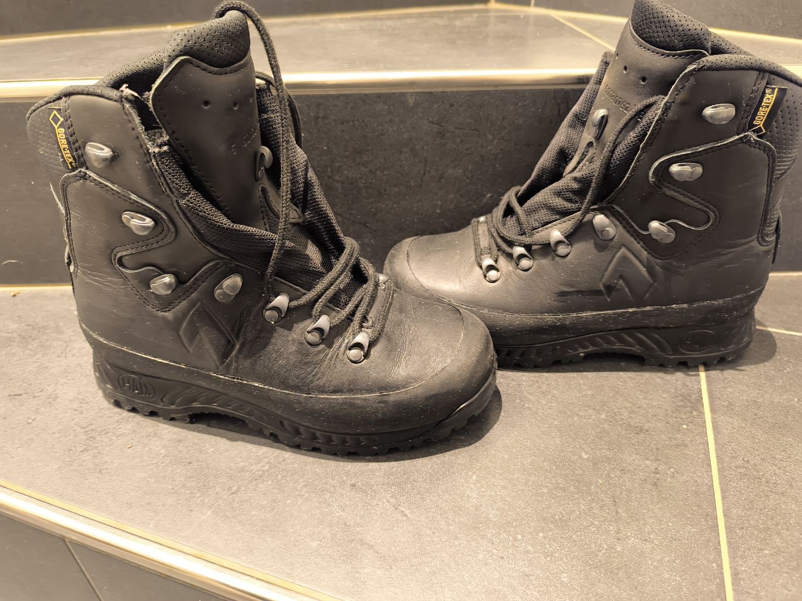 Haix Scarpe da uomo: HAIX Arbeitsschuhe Gr. 38 – Nuovo (secondo la descrizione) da Herisau venduto da dixen01 8
