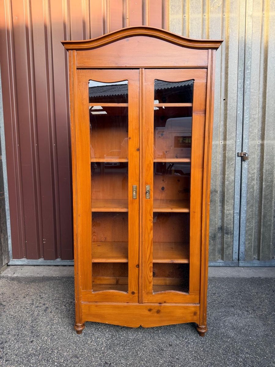 Vetrine: Schöne Holzvitrine – Usato da Wittinsburg venduto da Panix4 1