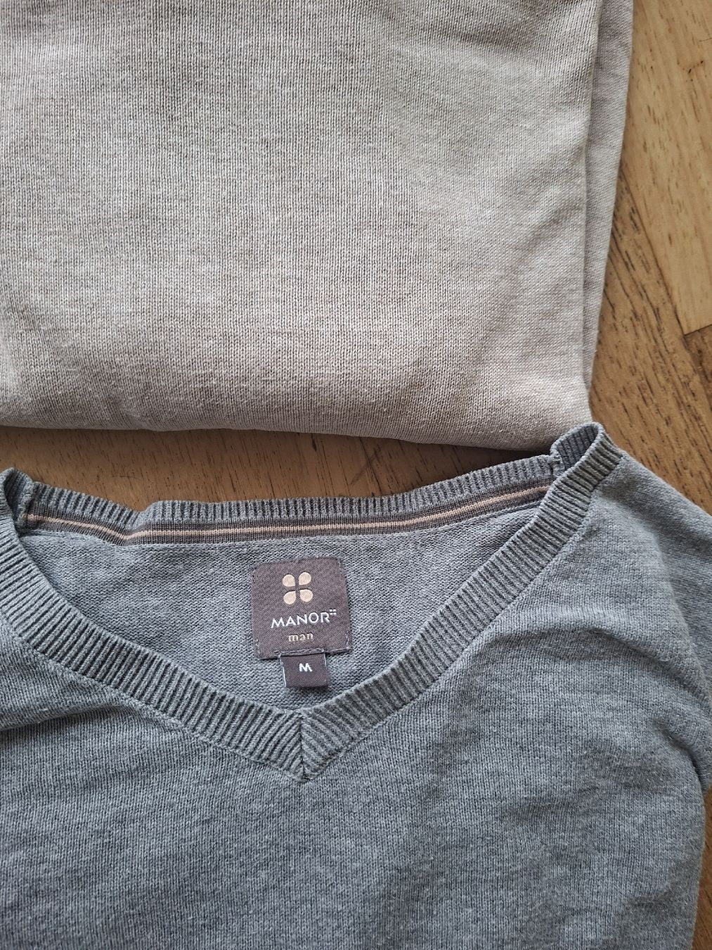 Kleiderpakete: 4 Herren Pullover, Gr. M, wenig getragen – Gebraucht aus Kriens von Ricobaby 1