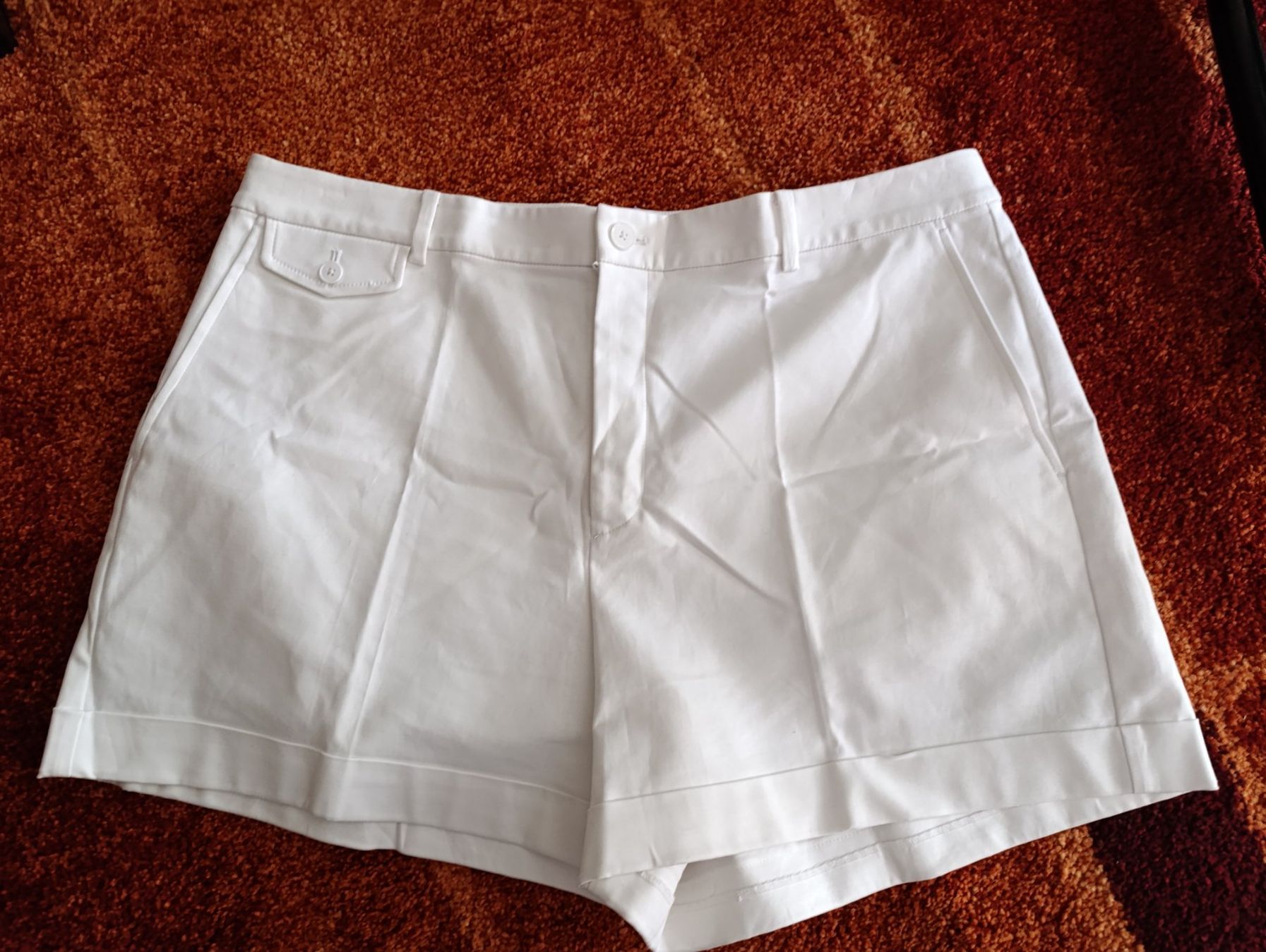 Ralph Lauren Pantaloni: Short Ralph Lauren – Nuovo e nell'imballaggio originale da St-Cergue venduto da Neviana