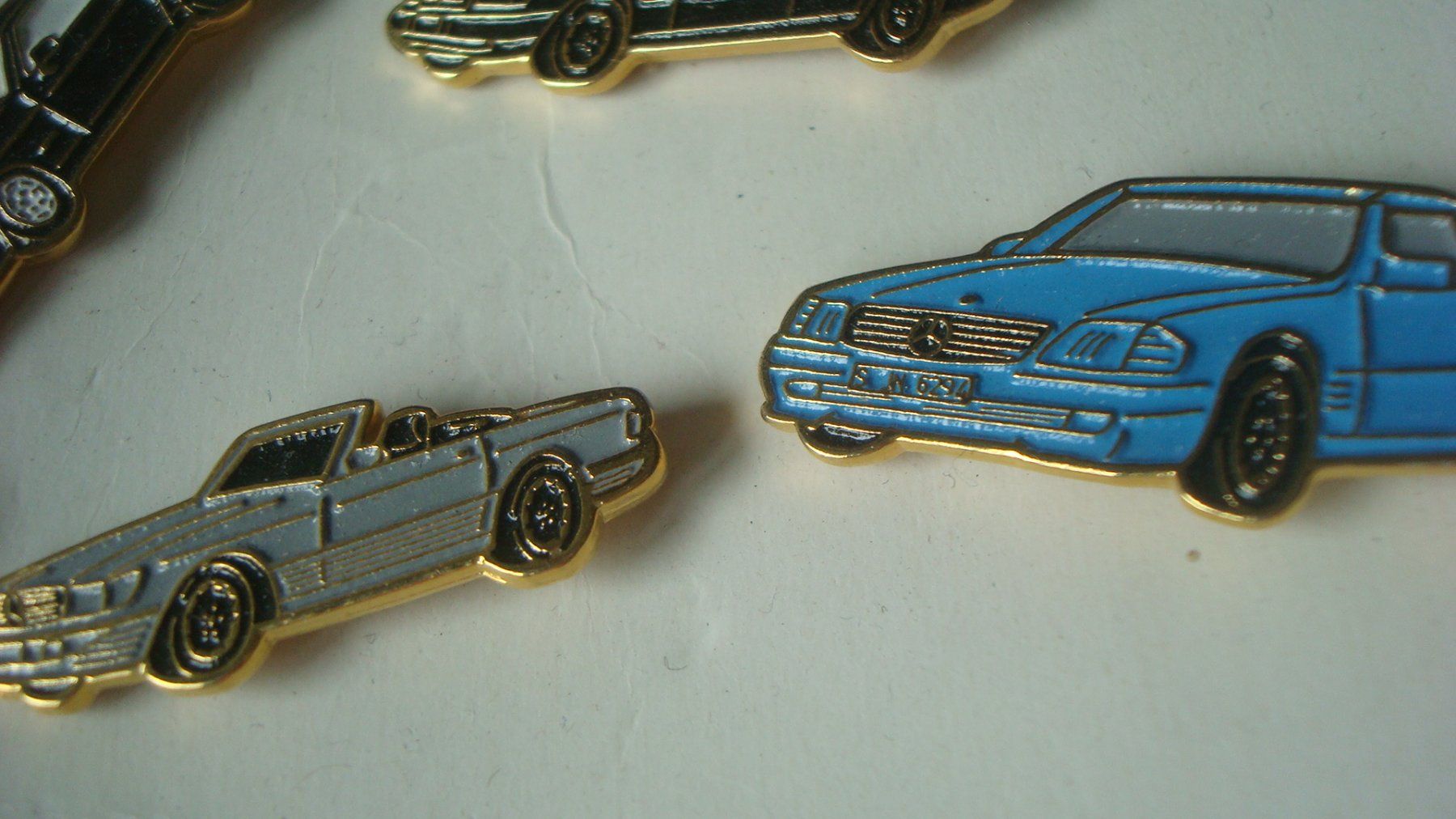 Placchette & Badge: 10 Auto Pins – Nuovo (secondo la descrizione) da Münchenstein venduto da Pesci6 2