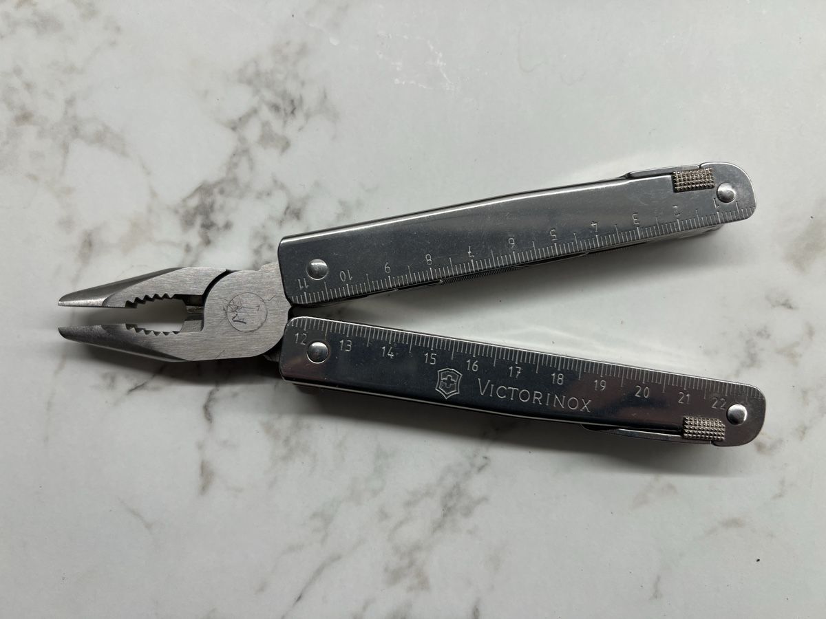 Victorinox Taschenmesser: SwissTool VICTORINOX – Neu (gemäss Beschreibung) aus Hünenberg von Abtech 3