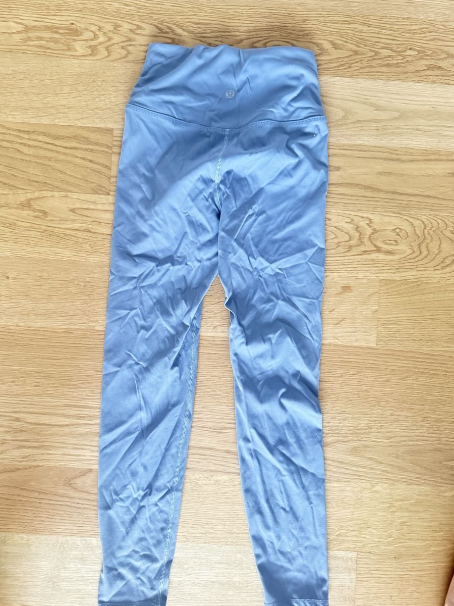 Lululemon Leggings: Lululemon Leggings hellblau gr 2 align – Gebraucht aus Neuhausen von ddelucia87 1