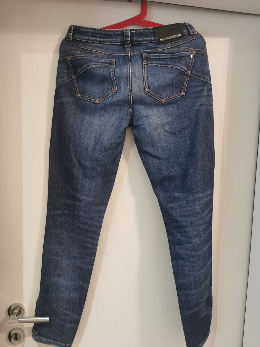 Sportmax Jeans: JEANS SPORTMAX CODE. GR. 38 – Usato da Erlenbach ZH venduto da alisamilana 2