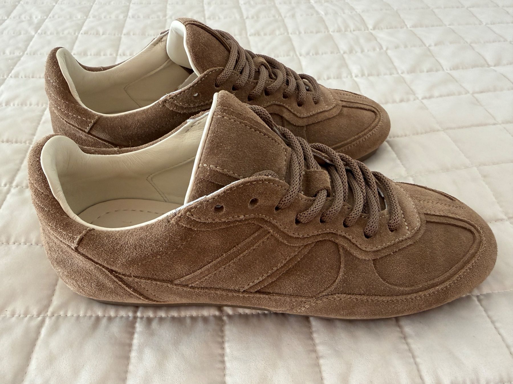 Scarpe da donna: Sneaker Damen aus Veloursleder 39 – Nuovo (secondo la descrizione) da Wädenswil venduto da Alice_style 2