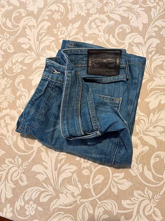 Jeans: Levi's 511 Slim Jeans  W30 / L32  Blau – Usato da Zürich venduto da joaomoreno 1