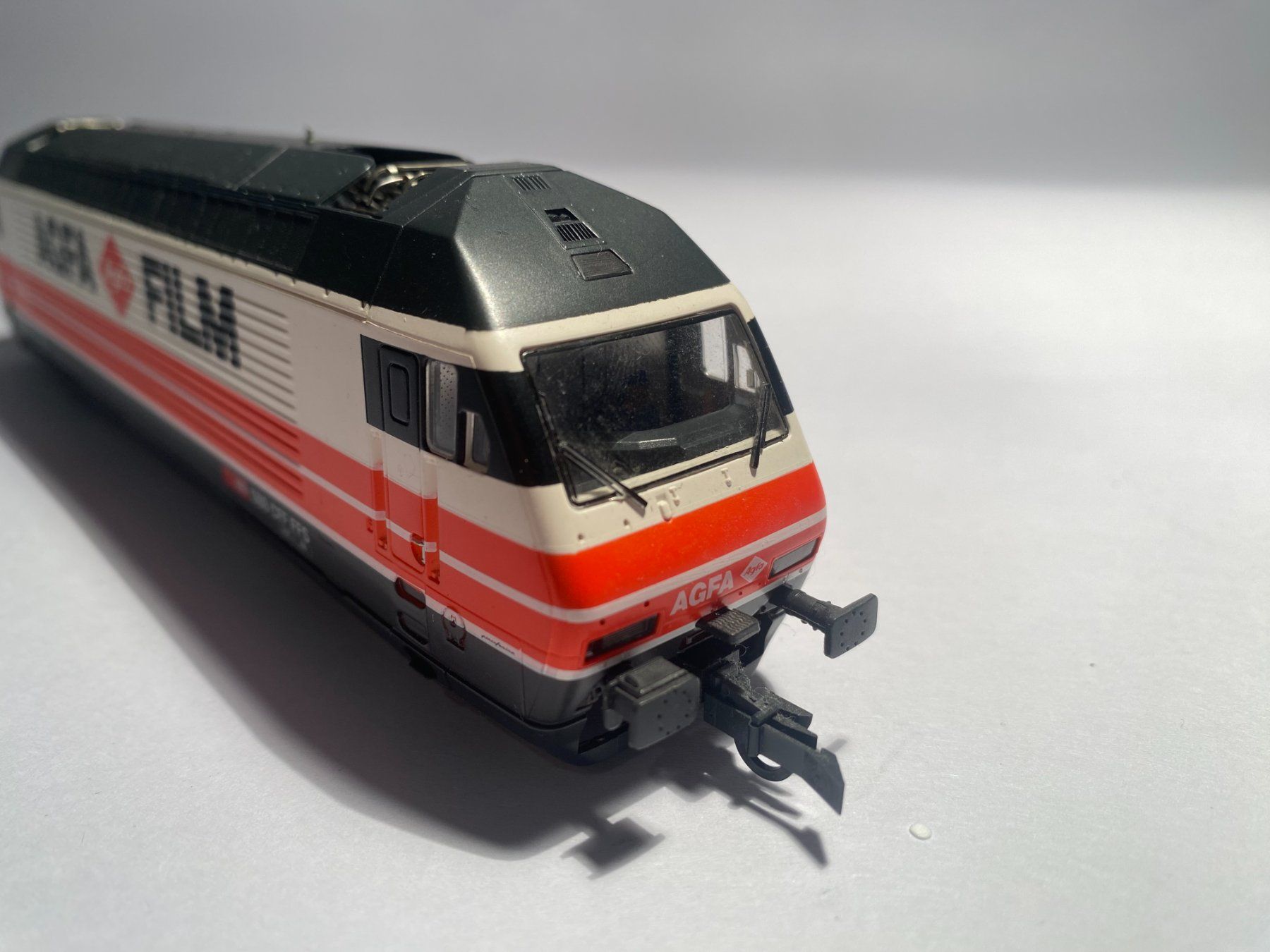 Roco Modellini di ferrovie: ROCO E-Lok SBB RE460 AGFA weiss, DC Analog – Usato da Buchrain venduto da Modellbahn11 4