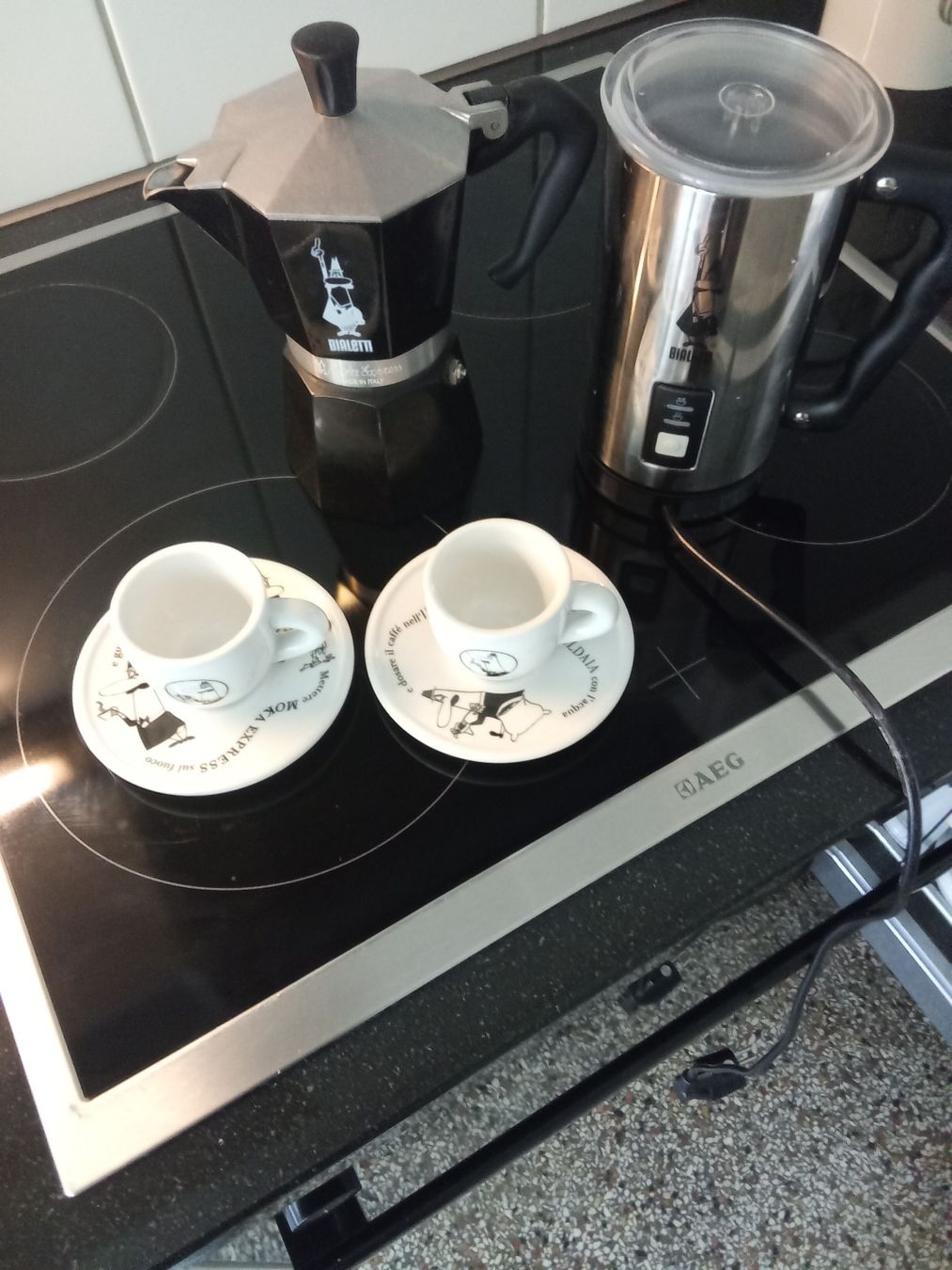 Bialetti Macchine per caffè & Macchine per espresso: Bialetti Set  – Usato da Liebefeld venduto da CD-Urs