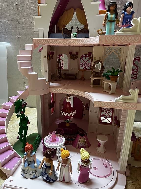 Playmobil Jouets: Playmobile Schloss – D'occasion à Schwyz par sdesiree 4