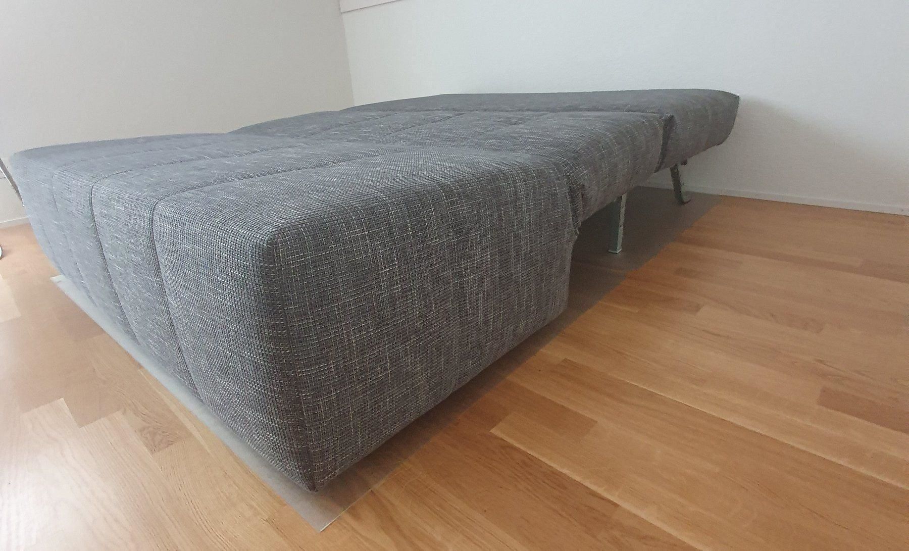 Divani: Funktion - "Sofa & Bett"grau ca.160x200 – Nuovo (secondo la descrizione) da Frauenfeld venduto da Bleeddragon 3
