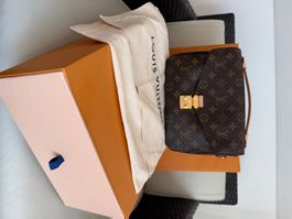 LOUIS VUITTON METIS Bag