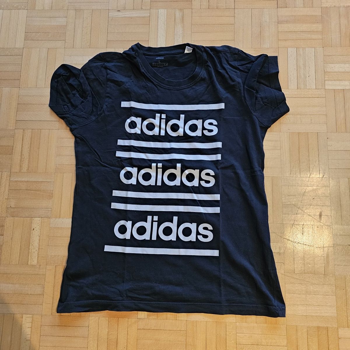 Adidas T-shirts: Adidas Shirt Grösse L – D'occasion à Luzern par sop_5d7x