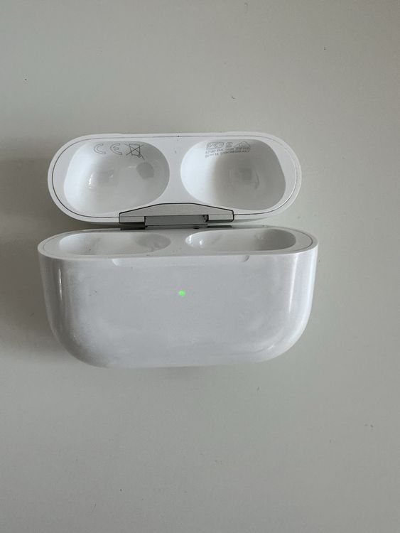 Apple Kopfhörer: Apple AirPods Pro Ladecase 1. Generation  – Gebraucht aus Bremgarten b. Bern von ete_petete