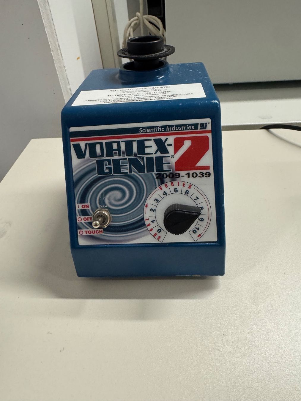 Tutte le macchine: Agitateur vortex de laboratoire Scientific Industries Vortex – Usato da Aarberg venduto da SNLiquidation 1