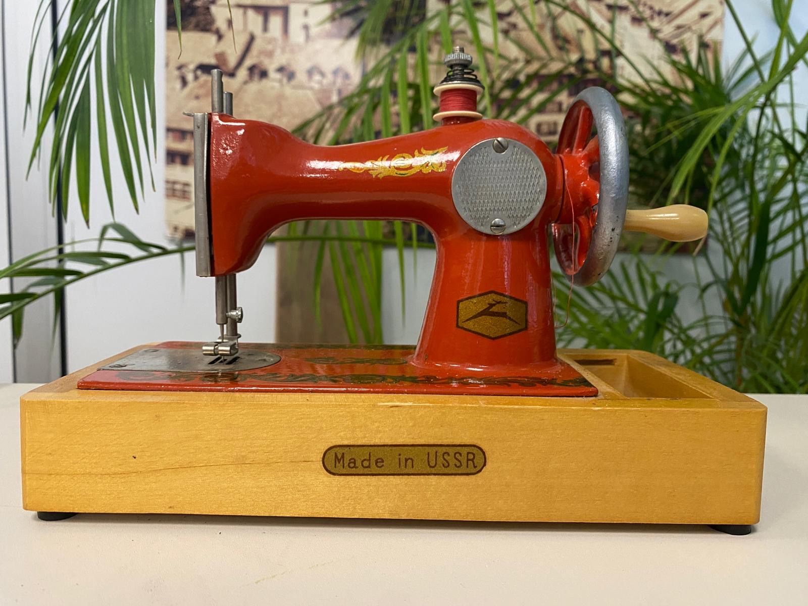 Nähmaschinen: Schöne rote Vintage Nähmaschine – Gebraucht aus Brügg BE von rutschimedizin 3