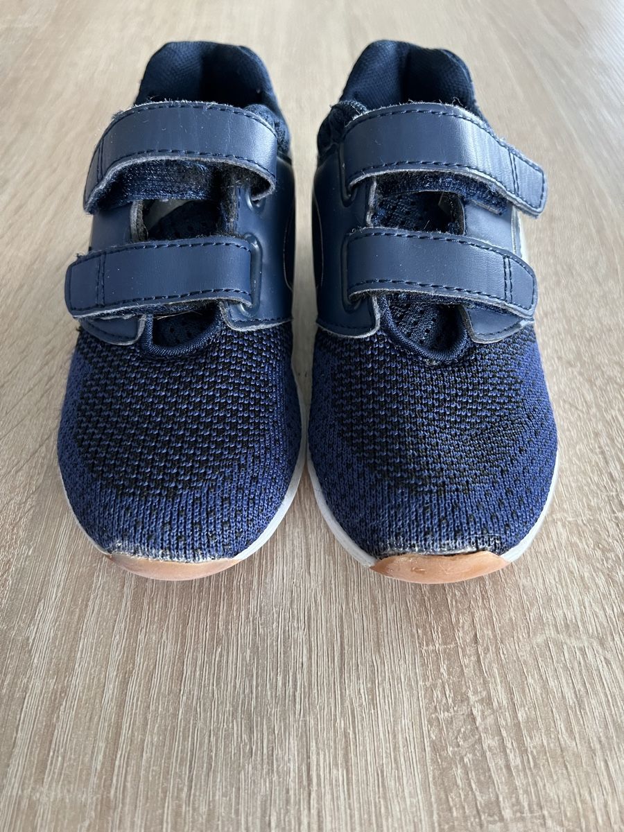 Scarpe per ragazzi: Kinder Turnschuhe – Usato da Heiligenschwendi venduto da Miss-Marpel76