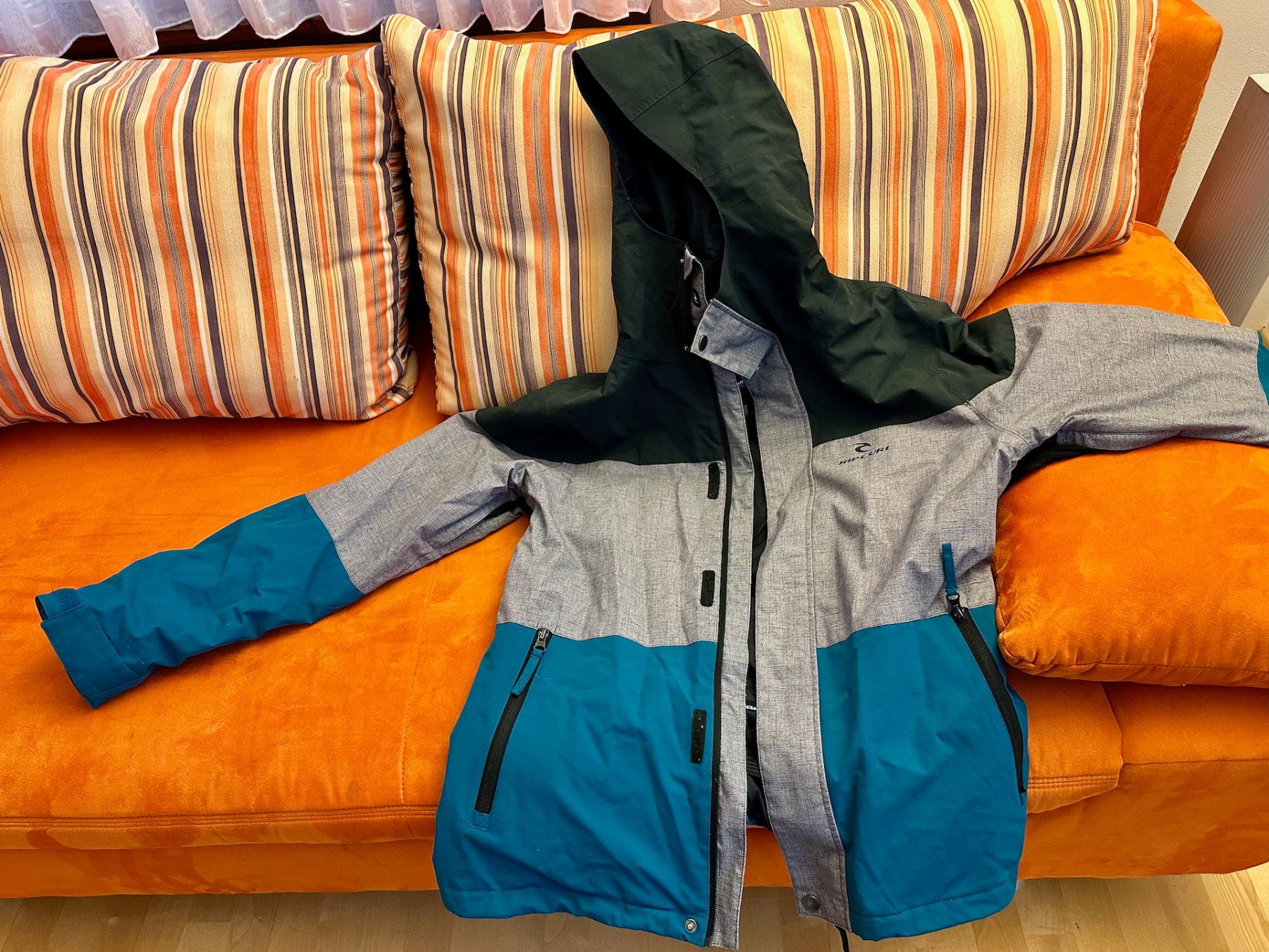 Rip Curl Giacche & Cappotti: Winterjacke der Marke Rip Curl, Gr. S / 101 – Usato da Uster venduto da Ausone 3
