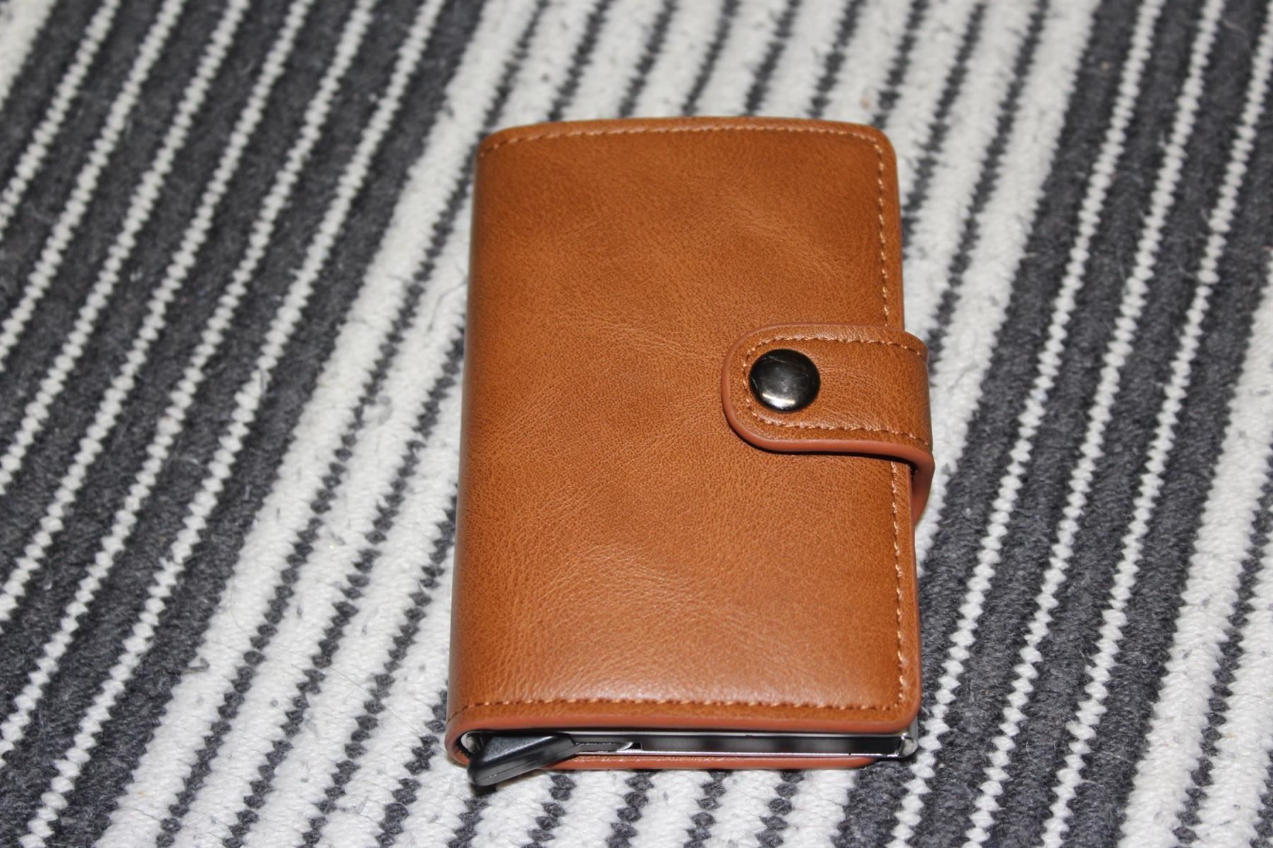 Portafogli: Dunkel Braun RFID Block Leder Karte etui – Nuovo (secondo la descrizione) da Kirchdorf AG venduto da Aarereussshop