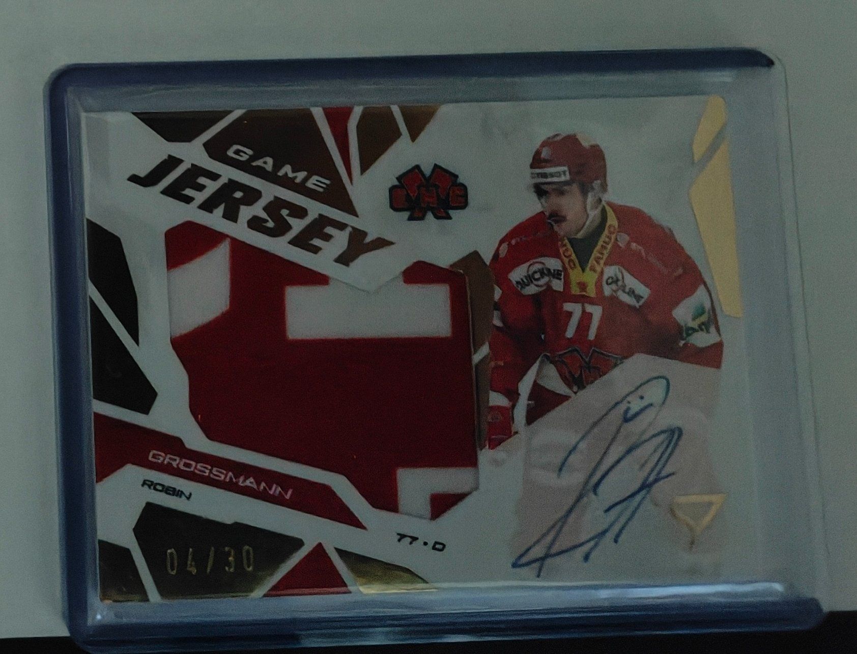 Sportzoo Carte collezionabili: Robin Grossmann Game Jersey 4/30 EHC Biel – Usato da Wangen SZ venduto da Sasch3
