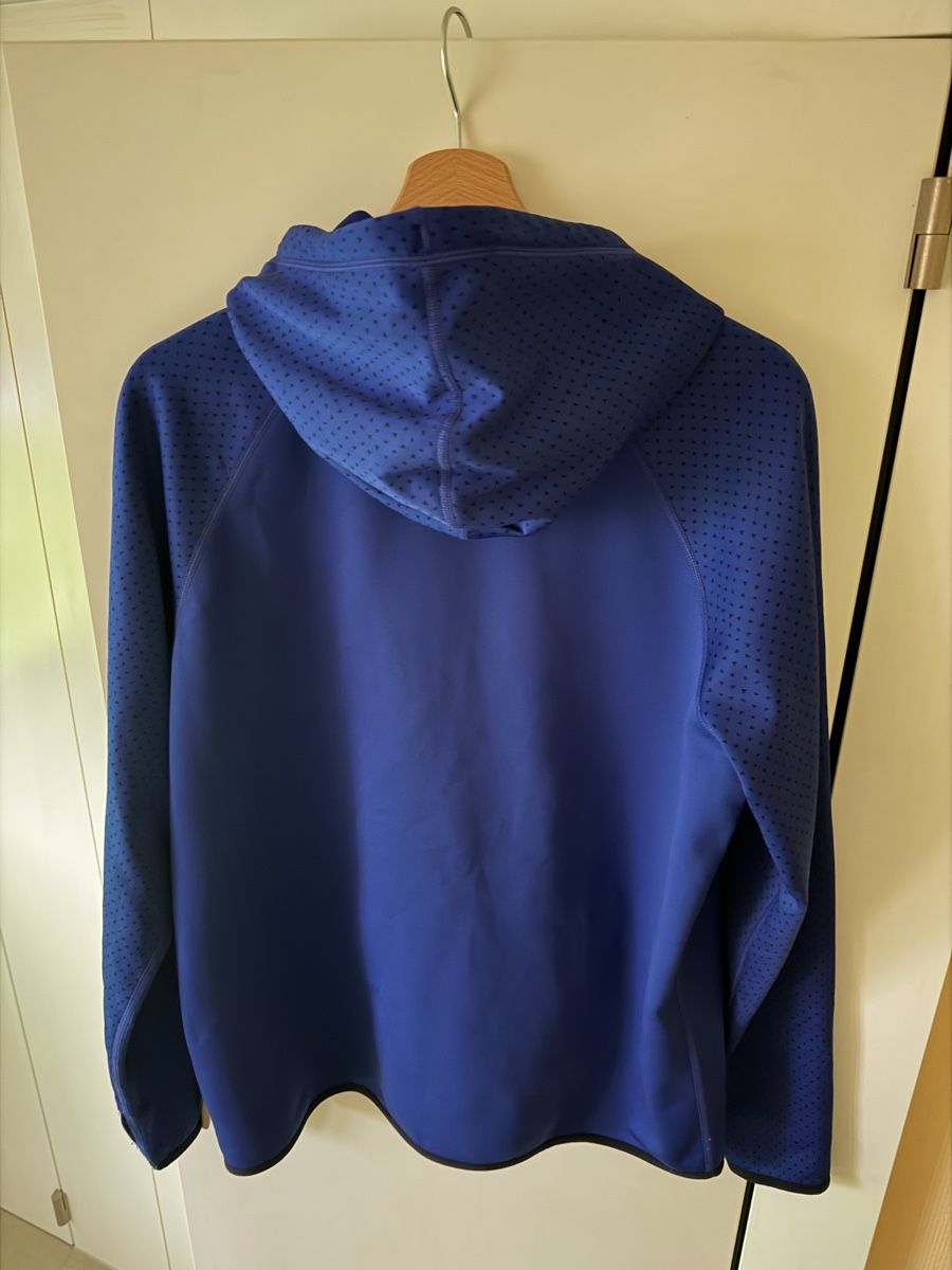 Nike Maglioni & Felpe: NIKE Sweatshirt Gr.L – Nuovo (secondo la descrizione) da Luzern venduto da mns_pyr7 1