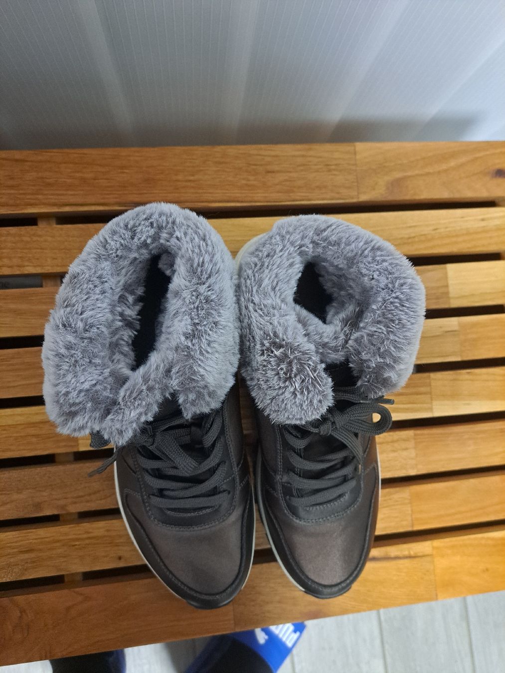 Skechers Scarpe da donna: Damenstiefetten Gr 39 – Usato da Kloten venduto da Buki-Sneki 1