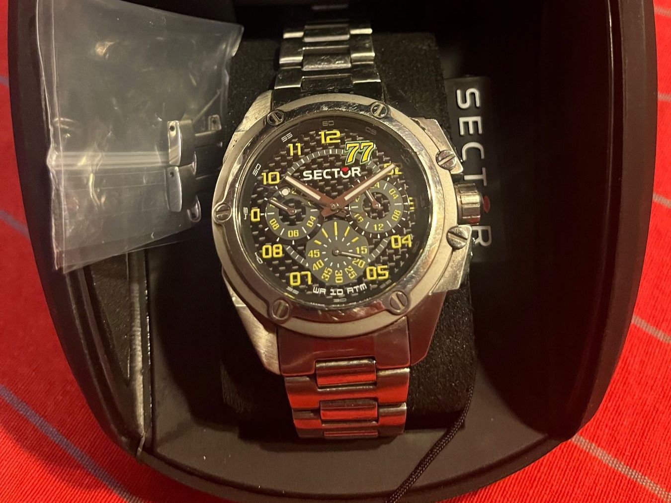 Sector Montres: SECTOR No Limits Racing 950 – D'occasion à Menziken par Hotdevil1 1