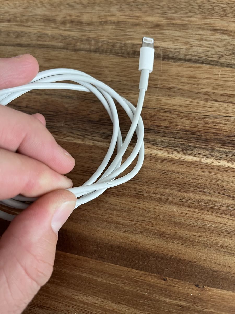 Apple Caricabatterie: Apple 10W USB Power Adapter with Cable - Great Deal! – Usato da Bern venduto da Piratamorgan 5