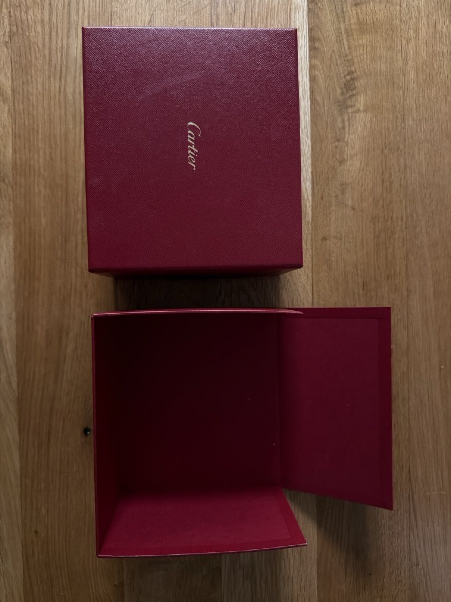 Sonstige Dekorationen & Accessoires: Cartier outer box  – Gebraucht aus Zollikerberg von rut_bsj6