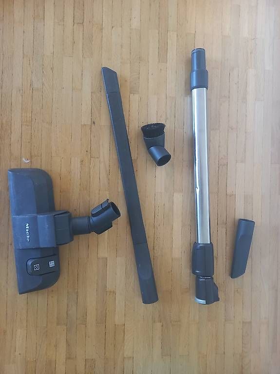 Miele Staubsauger & Zubehör: Miele Staubsauger - vacuum cleaner – Gebraucht aus Zürich von leo_6dwz 1