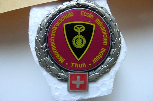 Medaglie: Motormechaniker Thun Abzeichen Schule, – Nuovo e nell'imballaggio originale da Steffisburg venduto da Gswiss