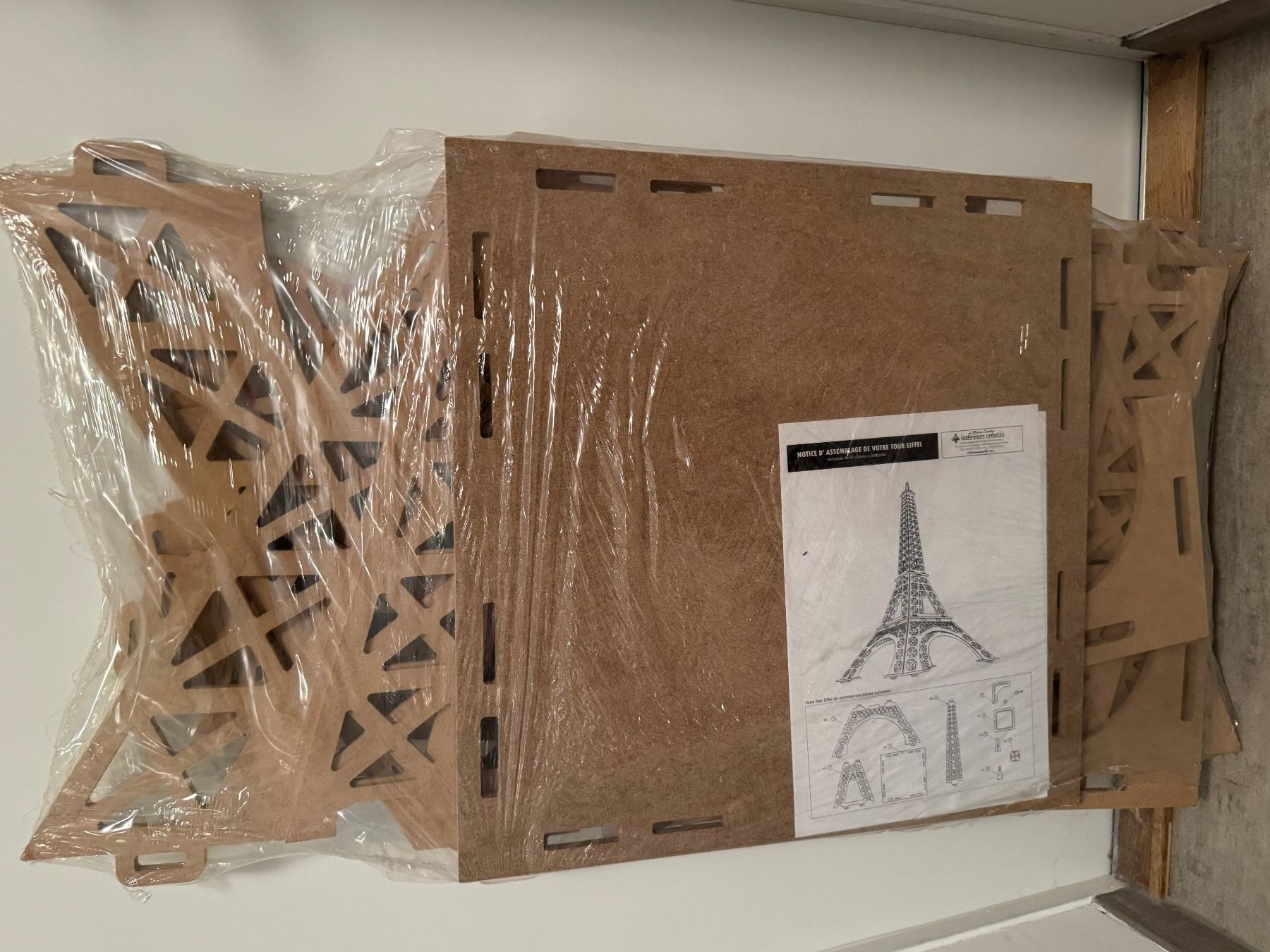 Figuren: Tour Eiffel en 3D à assembler soi-même – Neu und originalverpackt aus Zürich von odi_ldv8 1
