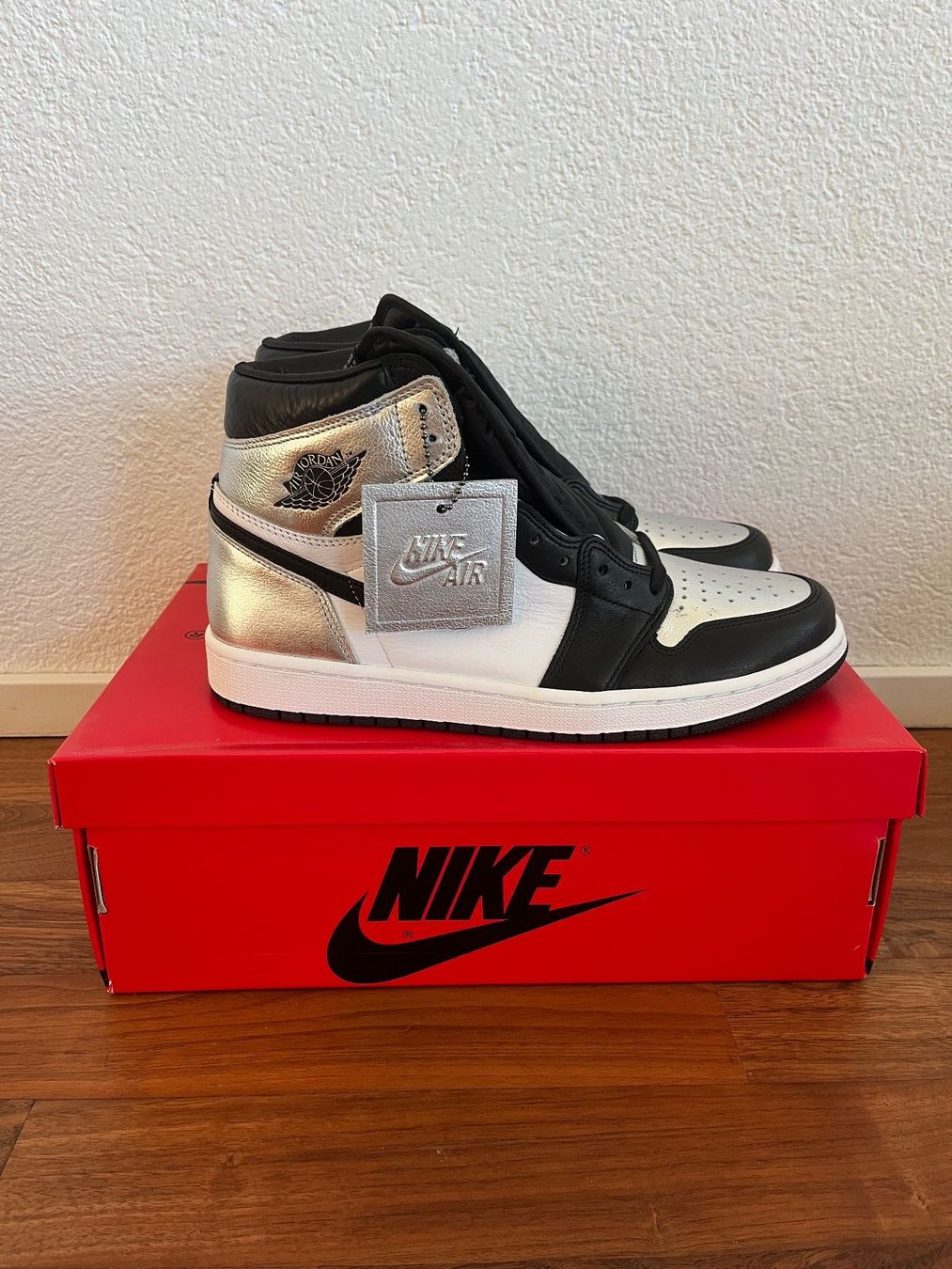 Scarpe da uomo: Nike Air Jordan 1 Silver Toe Grösse 43 – Nuovo (secondo la descrizione) da Buochs venduto da n0.w0