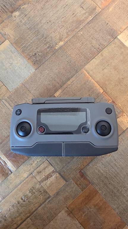 DJI Telecomando: Télécommande DJI Mavic 2 (RC1A)  Seule – Usato da martigny venduto da julienperret