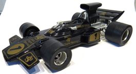 1:25 JPS Lotus von Polistil