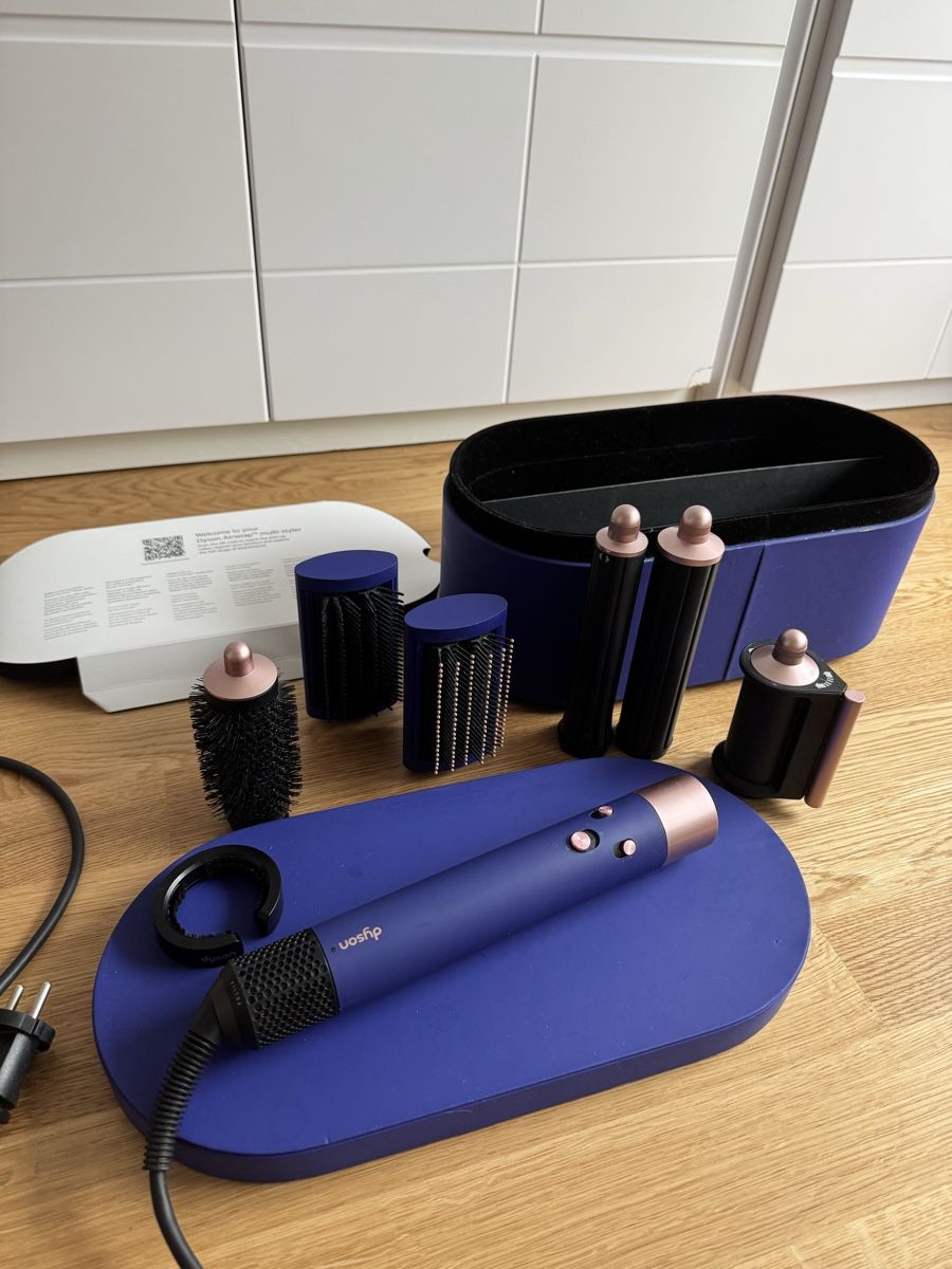Dyson Sèche-cheveux: Dyson Airwrap Complete LONG Travel Edition – D'occasion à Zürich par and_5bzx 2