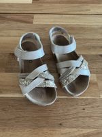 Sandales d'été fille cuir , taille 24, couleur dorée Circo